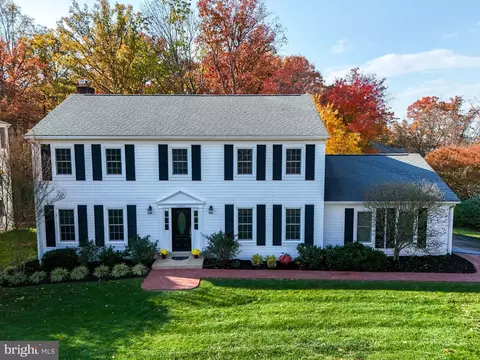 12551 Lieutenant Nichols Rd, Fairfax, VA 22033
