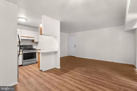 7823 Enola St #101, Mclean, VA 22102 photo 6