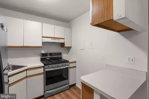 7823 Enola St #101, Mclean, VA 22102 photo 7