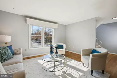 7002 Leebrad St, Springfield, VA 22151 photo 6