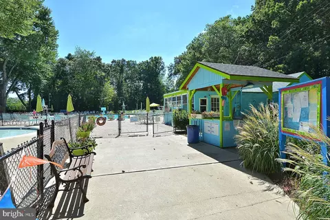 7002 Leebrad St, Springfield, VA 22151 photo 38