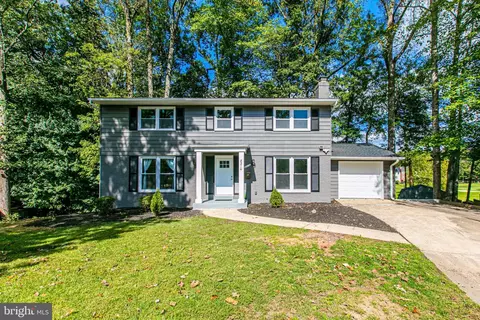 8210 Marcy Ave, Springfield, VA 22152