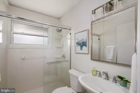 5331 Ravensworth Rd, Springfield, VA 22151 photo 16