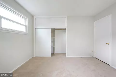 5331 Ravensworth Rd, Springfield, VA 22151 photo 17