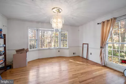 10700 Cross School Rd, Reston, VA 20191 photo 4