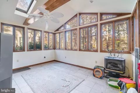 10700 Cross School Rd, Reston, VA 20191 photo 11