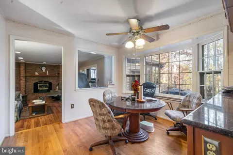 10700 Cross School Rd, Reston, VA 20191 photo 7