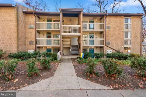 1592 Moorings Dr #2B, Reston, VA 20190