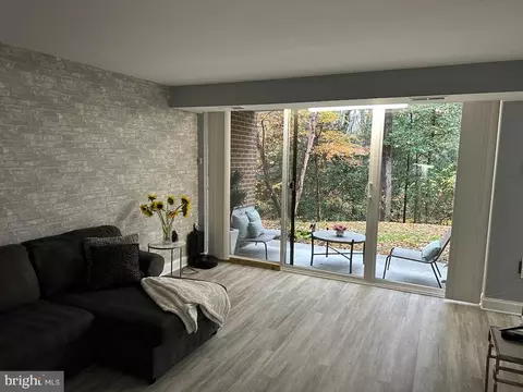 1556 Northgate Sq #1556-1B, Reston, VA 20190