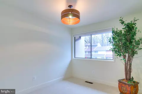 12127 Captiva Ct, Reston, VA 20191 photo 20