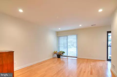 12127 Captiva Ct, Reston, VA 20191 photo 11