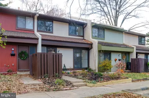 12127 Captiva Ct, Reston, VA 20191 photo 31