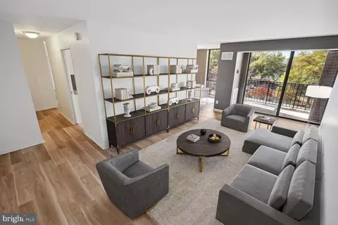 2311 Pimmit Dr #404, Falls Church, VA 22043