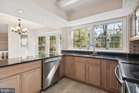 12621 Thunder Chase Dr, Reston, VA 20191 photo 16