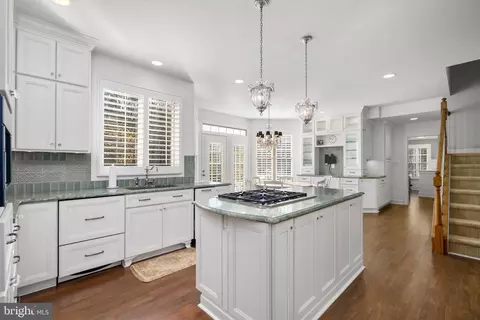 10101 Waterside Dr, Burke, VA 22015 photo 17
