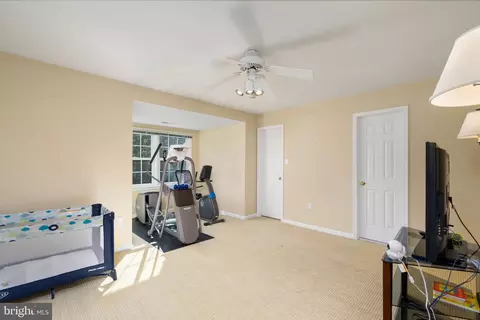 10101 Waterside Dr, Burke, VA 22015 photo 47