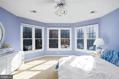 10101 Waterside Dr, Burke, VA 22015 photo 40
