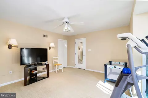 10101 Waterside Dr, Burke, VA 22015 photo 46