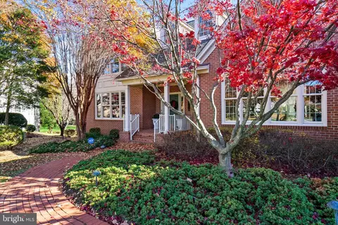 10101 Waterside Dr, Burke, VA 22015 photo 7