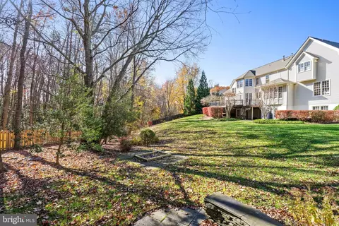 10101 Waterside Dr, Burke, VA 22015 photo 59