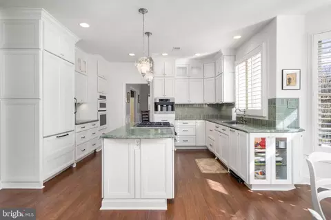 10101 Waterside Dr, Burke, VA 22015 photo 21