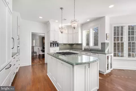 10101 Waterside Dr, Burke, VA 22015 photo 18