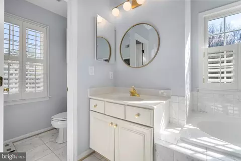 10101 Waterside Dr, Burke, VA 22015 photo 35