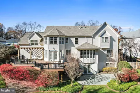 10101 Waterside Dr, Burke, VA 22015 photo 9