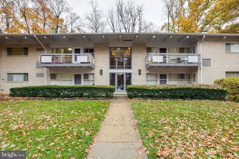 7711 Donnybrook Ct #205, Annandale, VA 22003