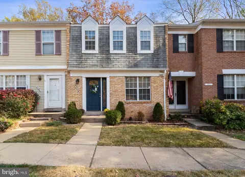 5733 Lawsons Hill Ct, Alexandria, VA 22310