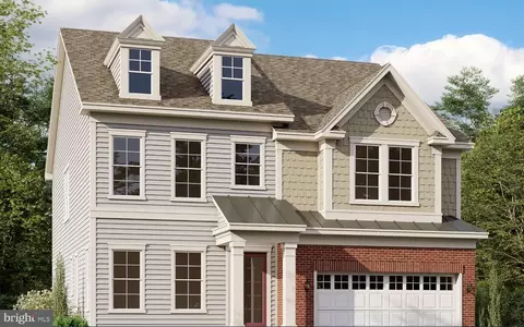 2917 Home Place Dr, Fairfax, VA 22031