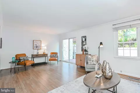 7354 Eldorado St, Mclean, VA 22102 photo 7
