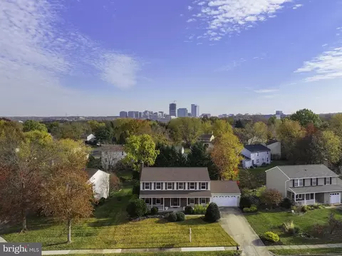 12612 Bayard Dr, Reston, VA 20191