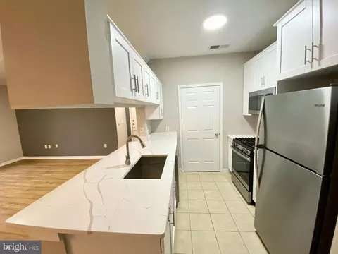 12901 Centre Park Cir #119, Herndon, VA 20171 photo 6