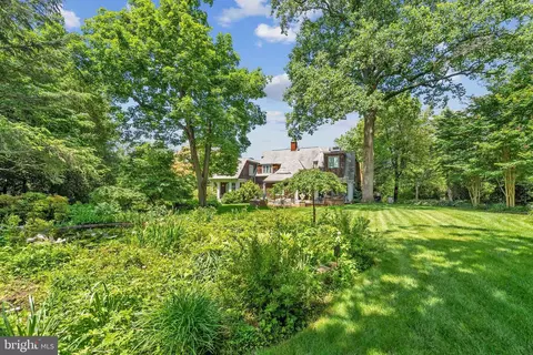 1030 Pine Hill Rd, Mclean, VA 22101 photo 9