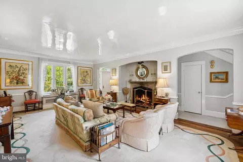1030 Pine Hill Rd, Mclean, VA 22101 photo 2