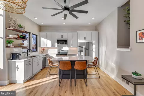 11010 Thrush Ridge Rd, Reston, VA 20191 photo 6