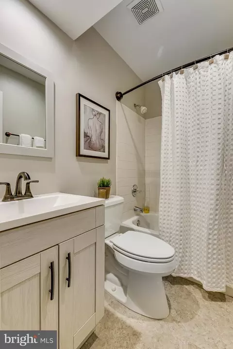 11010 Thrush Ridge Rd, Reston, VA 20191 photo 39