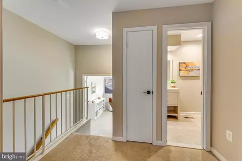 11010 Thrush Ridge Rd, Reston, VA 20191 photo 32