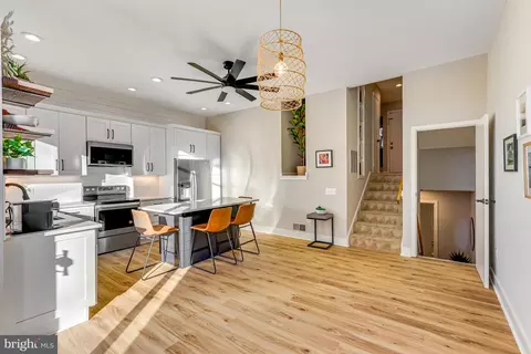 11010 Thrush Ridge Rd, Reston, VA 20191 photo 13