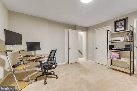 11010 Thrush Ridge Rd, Reston, VA 20191 photo 42