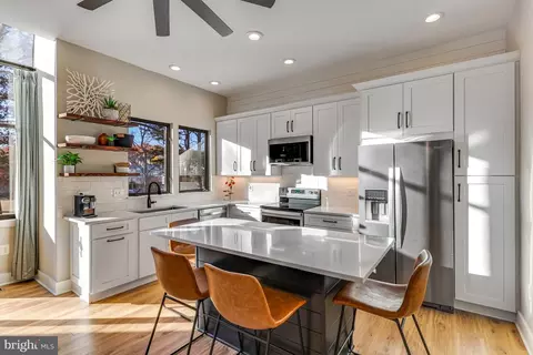 11010 Thrush Ridge Rd, Reston, VA 20191 photo 7