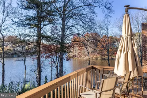 11010 Thrush Ridge Rd, Reston, VA 20191 photo 19