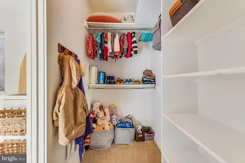 11010 Thrush Ridge Rd, Reston, VA 20191 photo 30