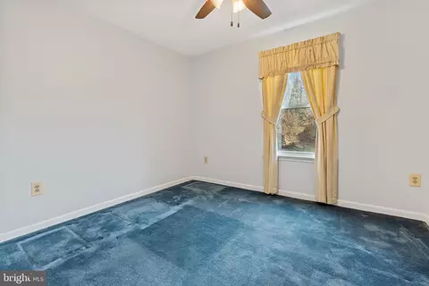 7598 Seabrook Ln, Springfield, VA 22153 photo 16