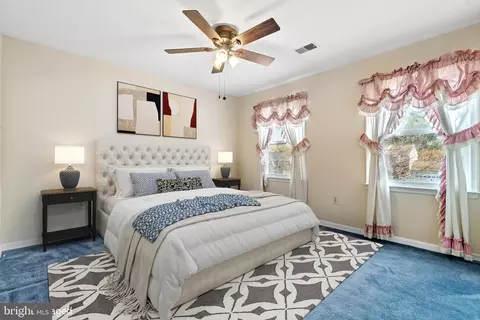 7598 Seabrook Ln, Springfield, VA 22153 photo 14