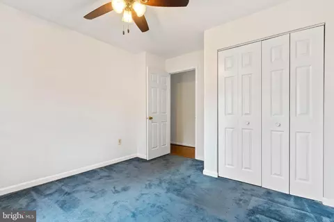 7598 Seabrook Ln, Springfield, VA 22153 photo 17