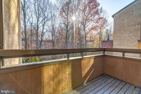 9073 Blarney Stone Dr, Springfield, VA 22152 photo 19