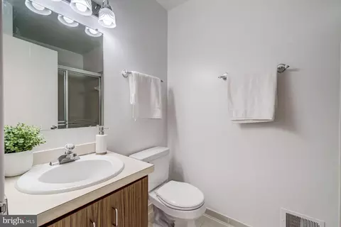 9073 Blarney Stone Dr, Springfield, VA 22152 photo 30