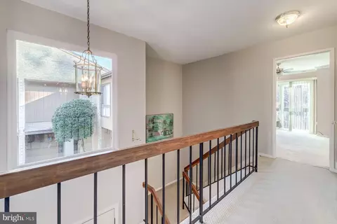 9073 Blarney Stone Dr, Springfield, VA 22152 photo 25